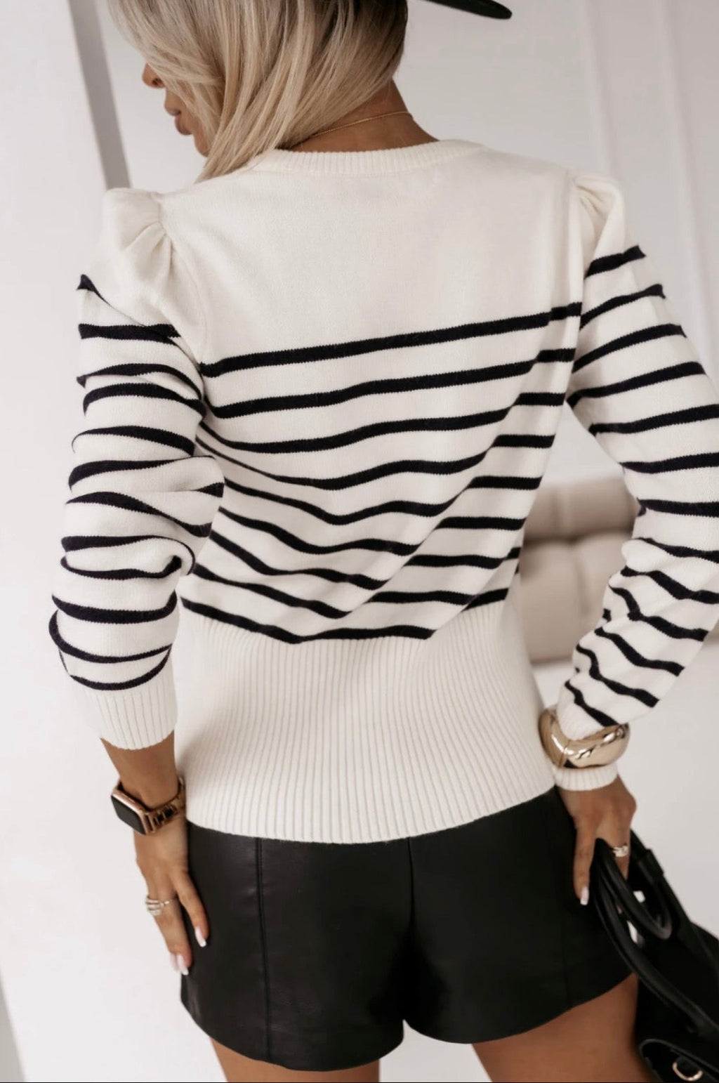 Sweter w stylu francuskim – paski