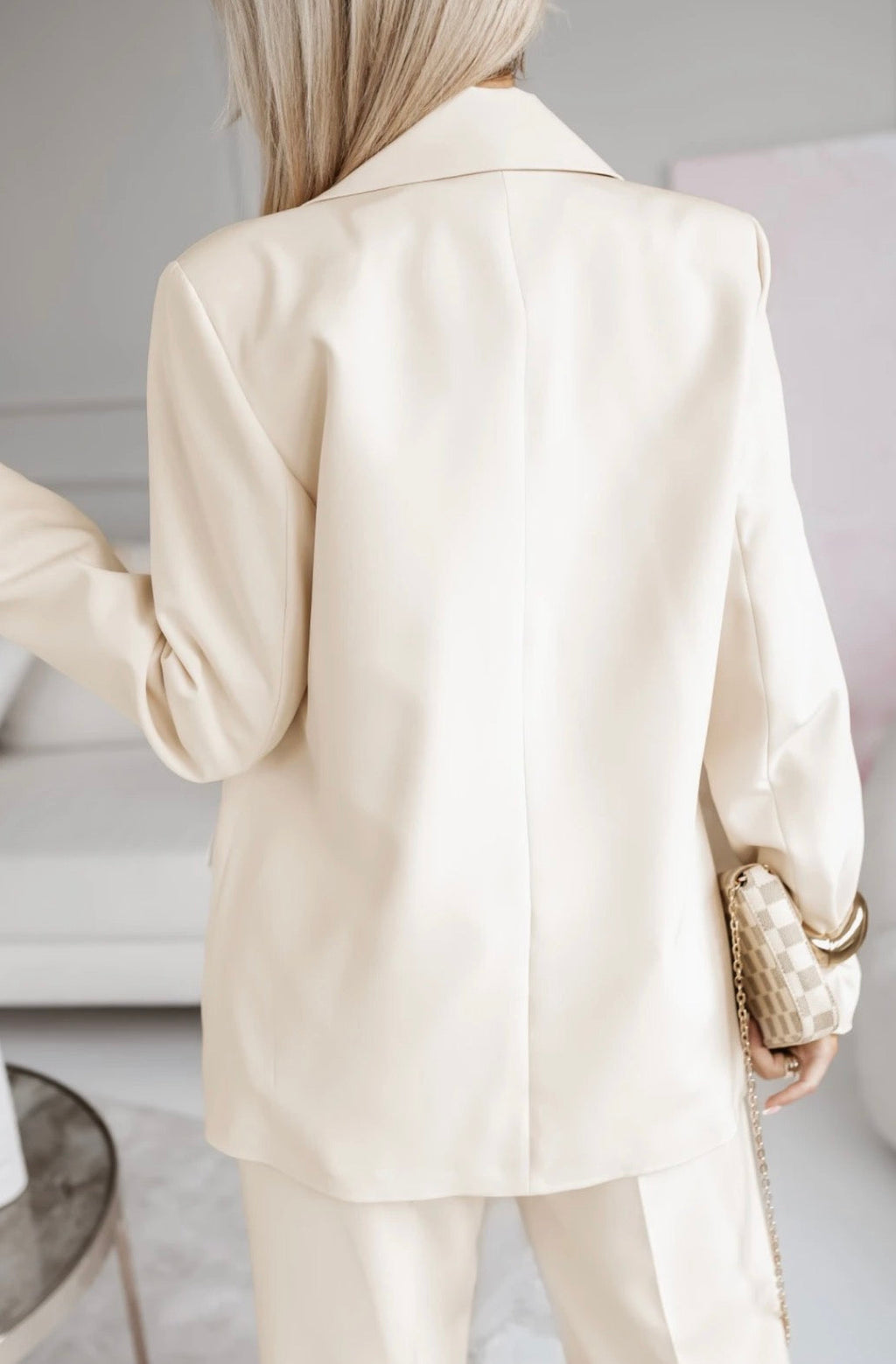 Minimal Chic Blazer – Beige